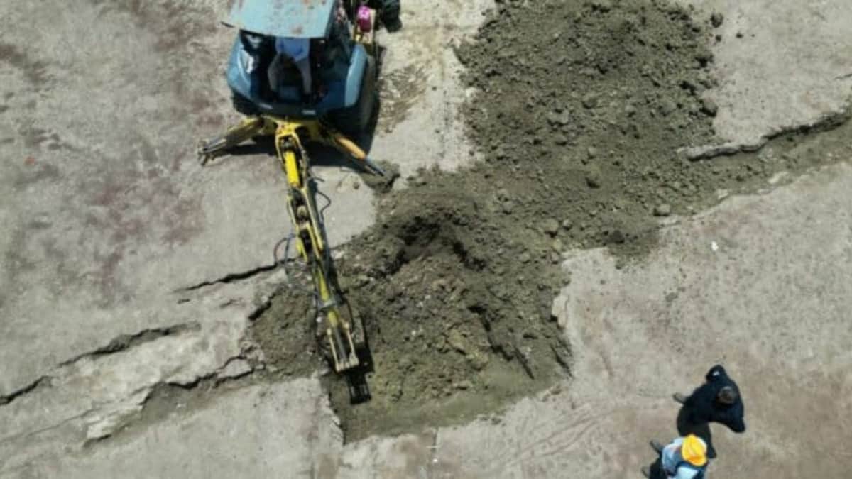 Se abre enorme grieta en Ecatepec; vecinos temen que se trague sus casas