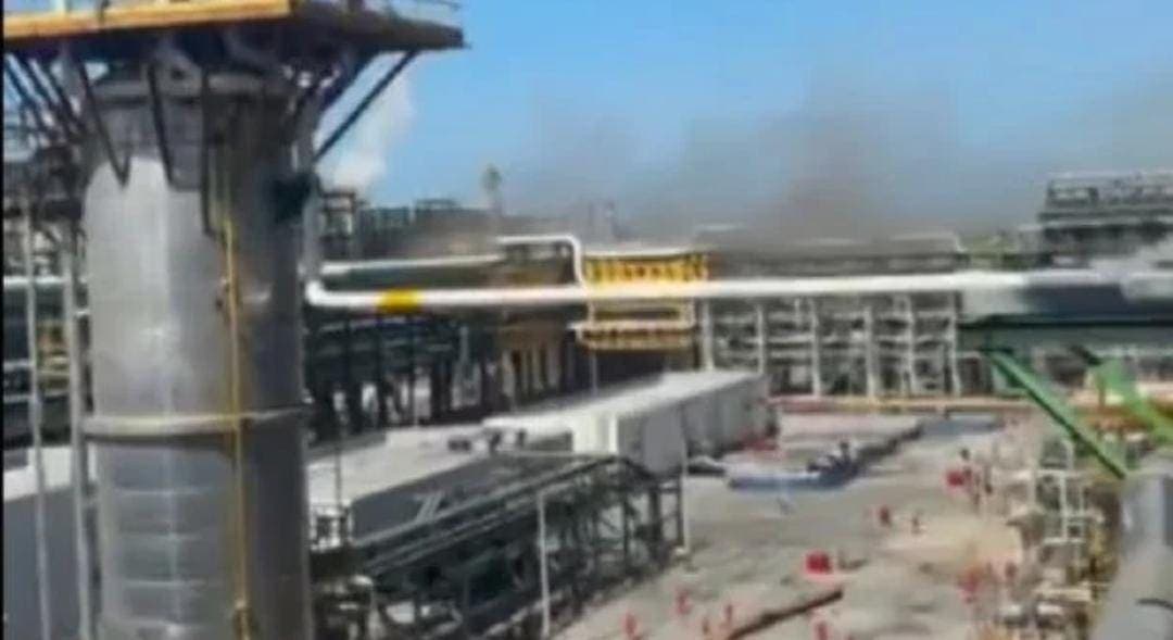 Video: Reportan fuga de gas en la refinería Dos Bocas en Tabasco