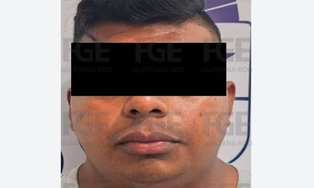 Detienen a policía de Cancún que mostró sus partes íntimas a mujeres y menores