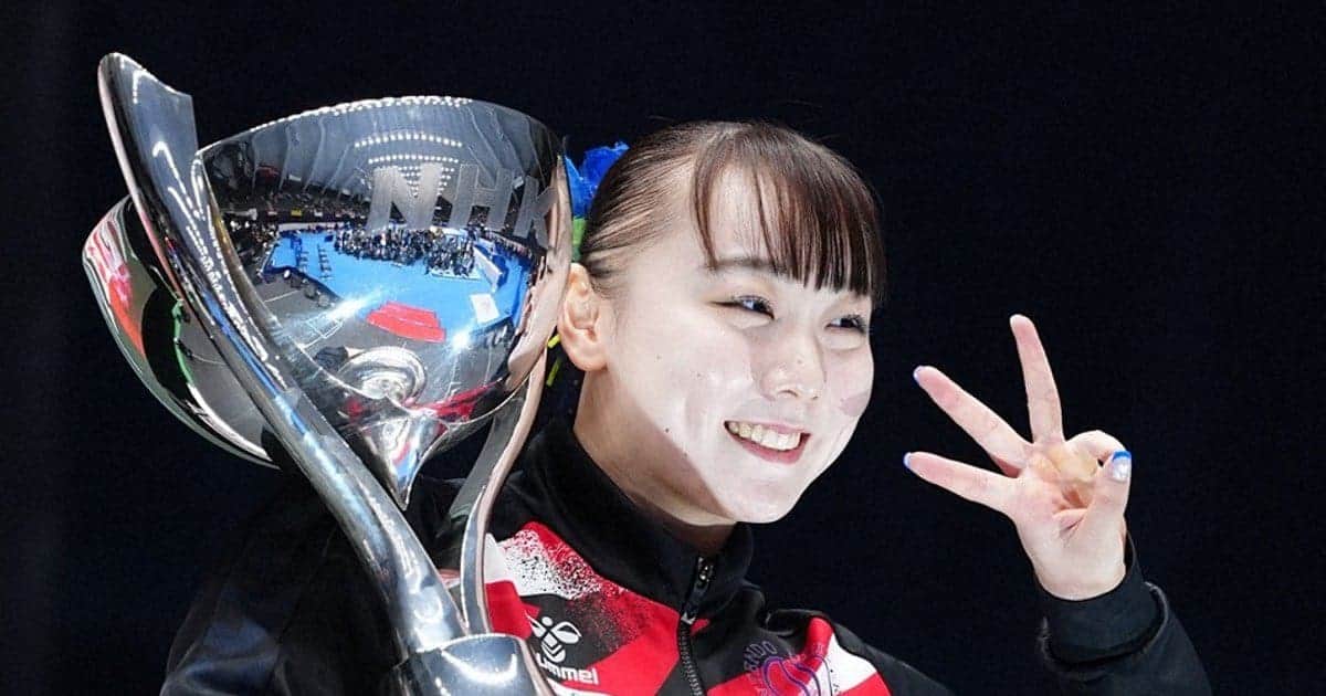 Expulsan a gimnasta japonesa de París 2024 por fumar y beber alcohol