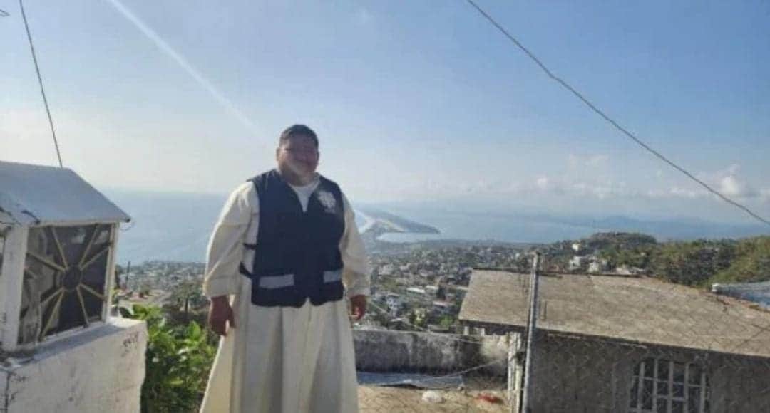 Sujetos armados persiguen a sacerdote y defensor de derechos humanos en Chiapas