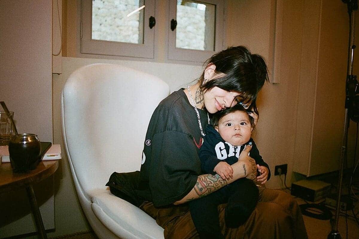 Aseguran que Cazzu pidió pensión millonaria a Christian Nodal para su hija Inti