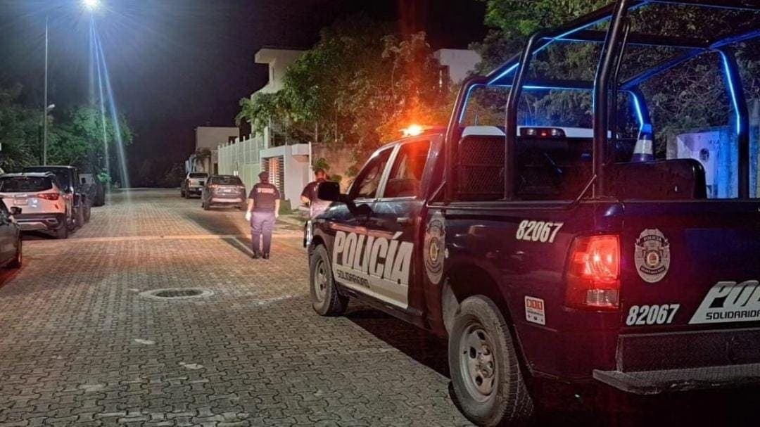 Sujetos roban una camioneta y diversos artículos con valor de más de 300 mil pesos en Playa del Carmen