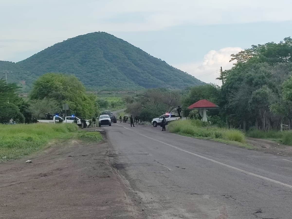 Atacan con explosivos arrojados desde un dron a policías en Buenavista, Michoacán