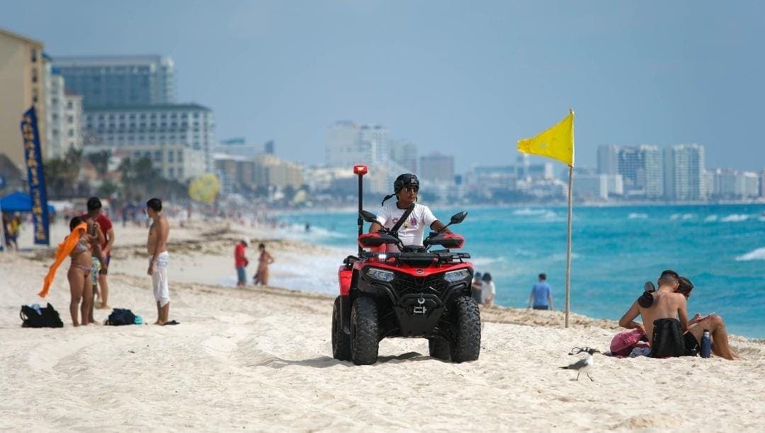 Emite Mara Lezama recomendaciones para los turistas que visitan las playas de Quintana Roo