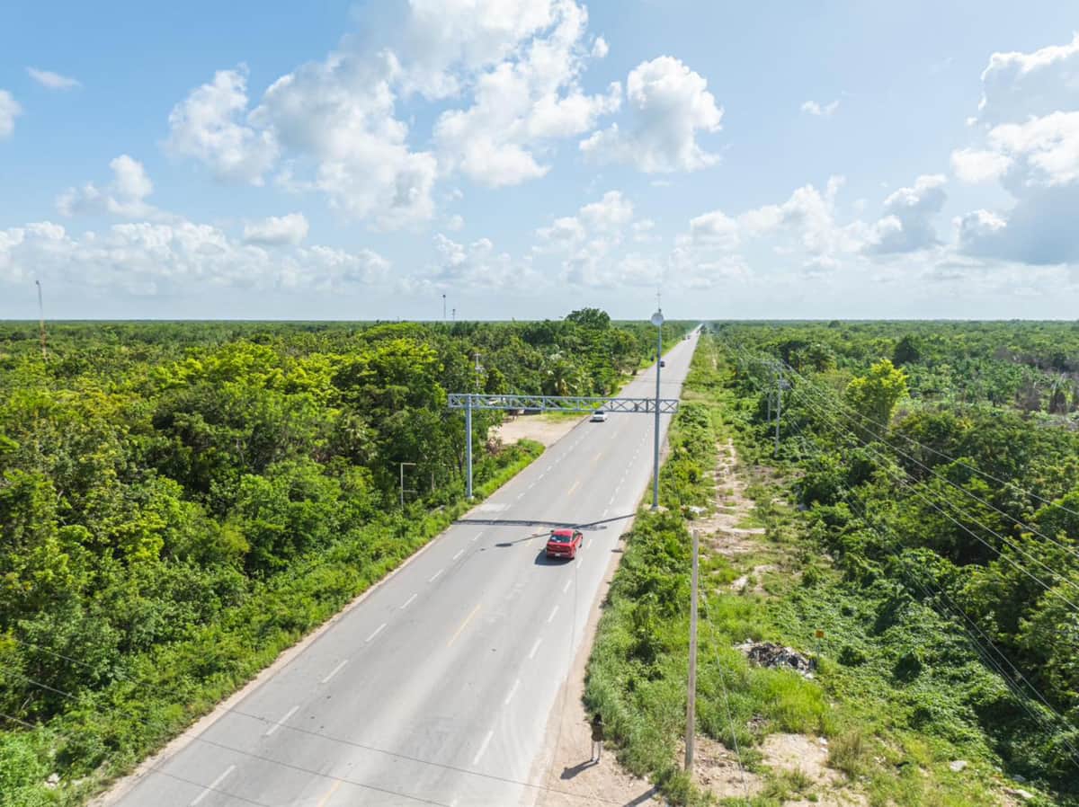 Instalan nuevos arcos de seguridad con cámaras de videovigilancia en Tulum