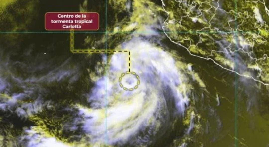 Se forma tormenta tropical "Carlotta" en el Pacífico; sería huracán el viernes