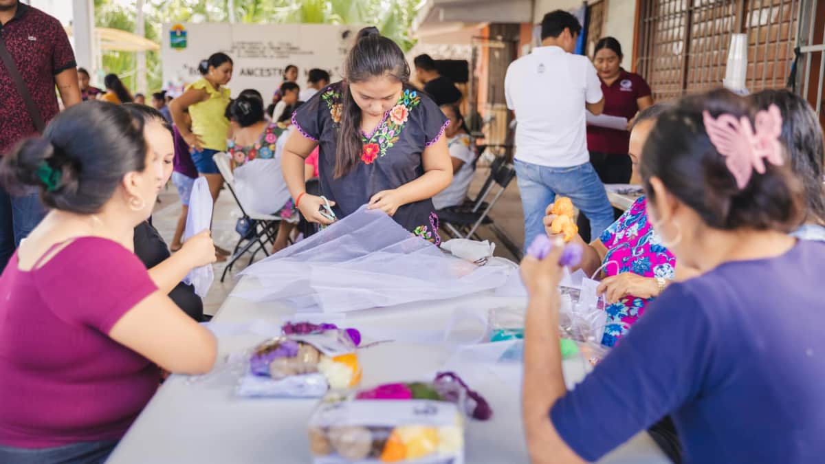 Ayuntamiento de Tulum activa curso de bordado artesanal