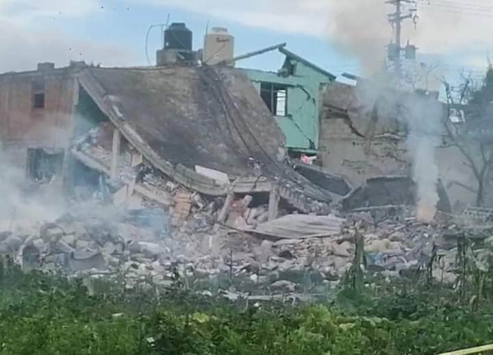 Video: Mueren cuatro personas tras explosión de una bodega clandestina de pirotecnia en Tlaxcala
