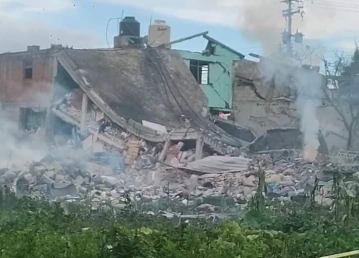 Video: Mueren cuatro personas tras explosión de una bodega clandestina de pirotecnia en Tlaxcala