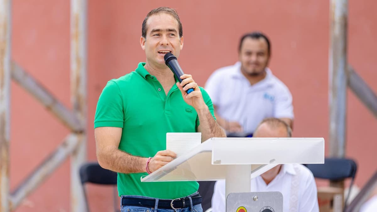 Diego Castañón encabeza inicio de ciclo escolar 2024-2025 en Tulum