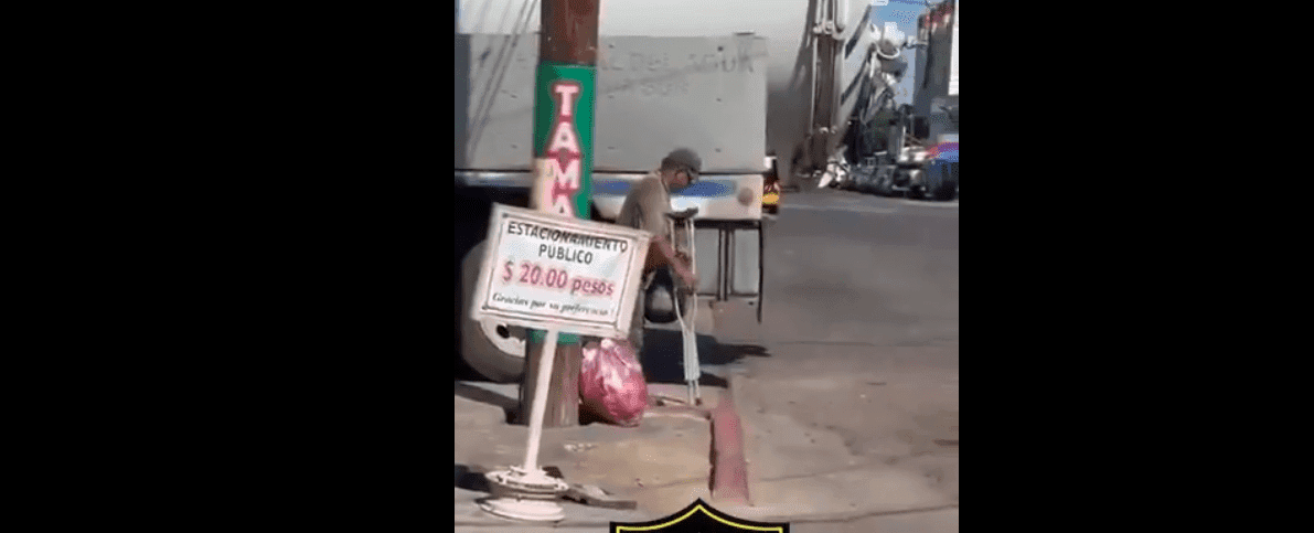 VIDEO: Captan a hombre fingiendo discapacidad para mendigar