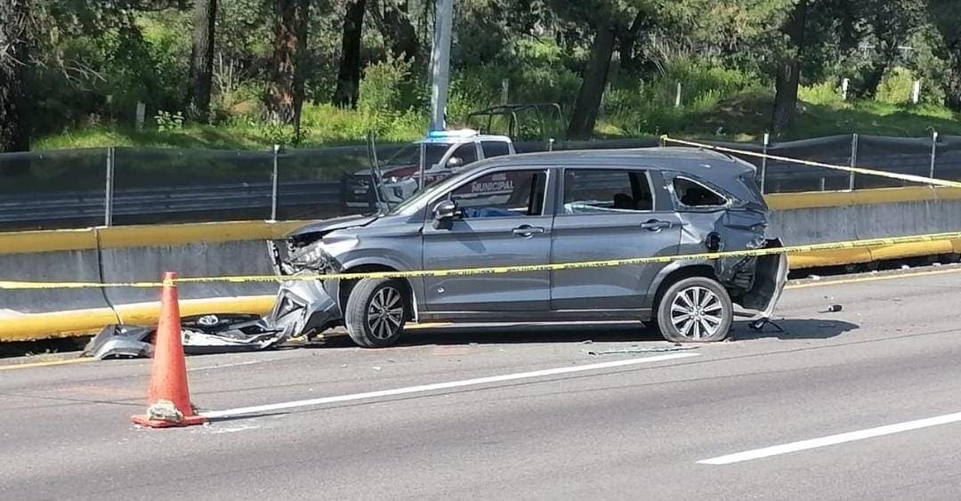 Asesinan a esposa de alcalde en la México-Puebla durante presunto robo