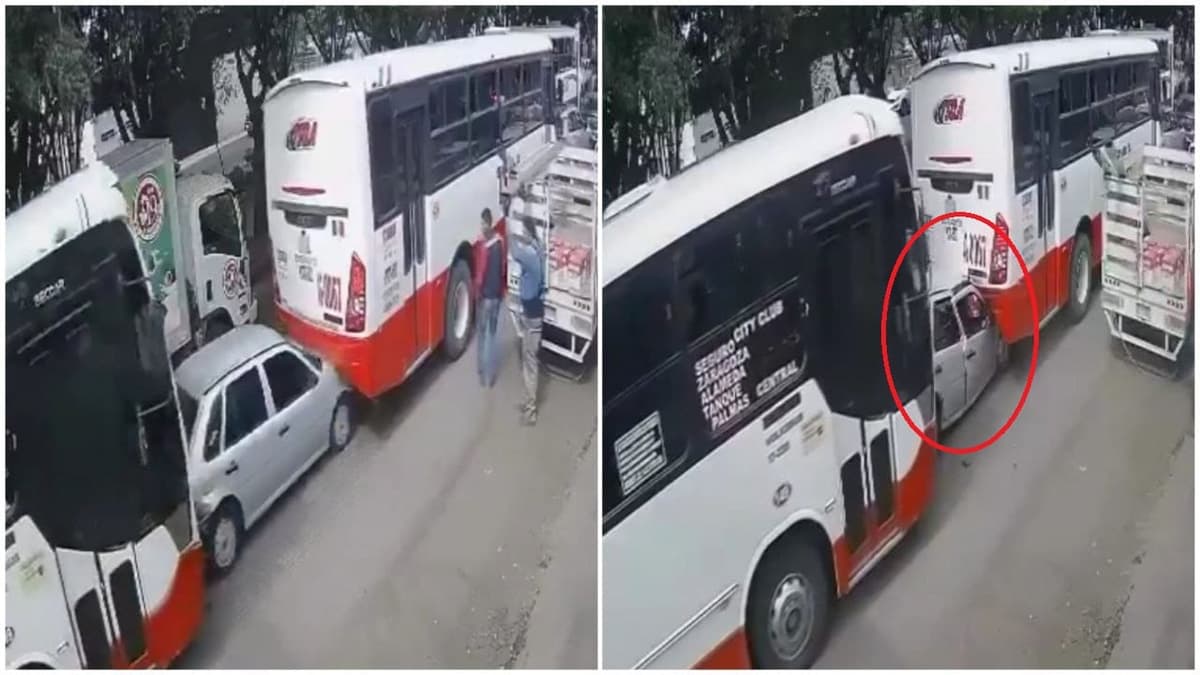 Video: Automóvil queda aplastado entre dos autobuses suburbanos en Querétaro