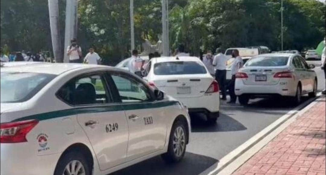 Eran taxistas los dos ejecutados hallados en la vía Cancún-Mérida