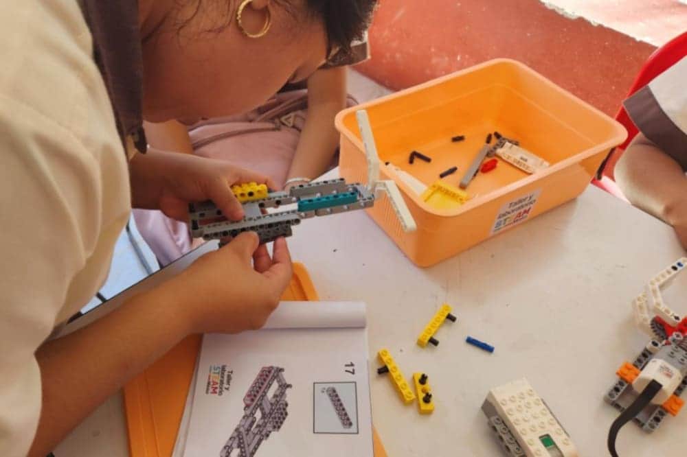 Talleres de Robótica para niñas llegan a las comunidades de Quintana Roo