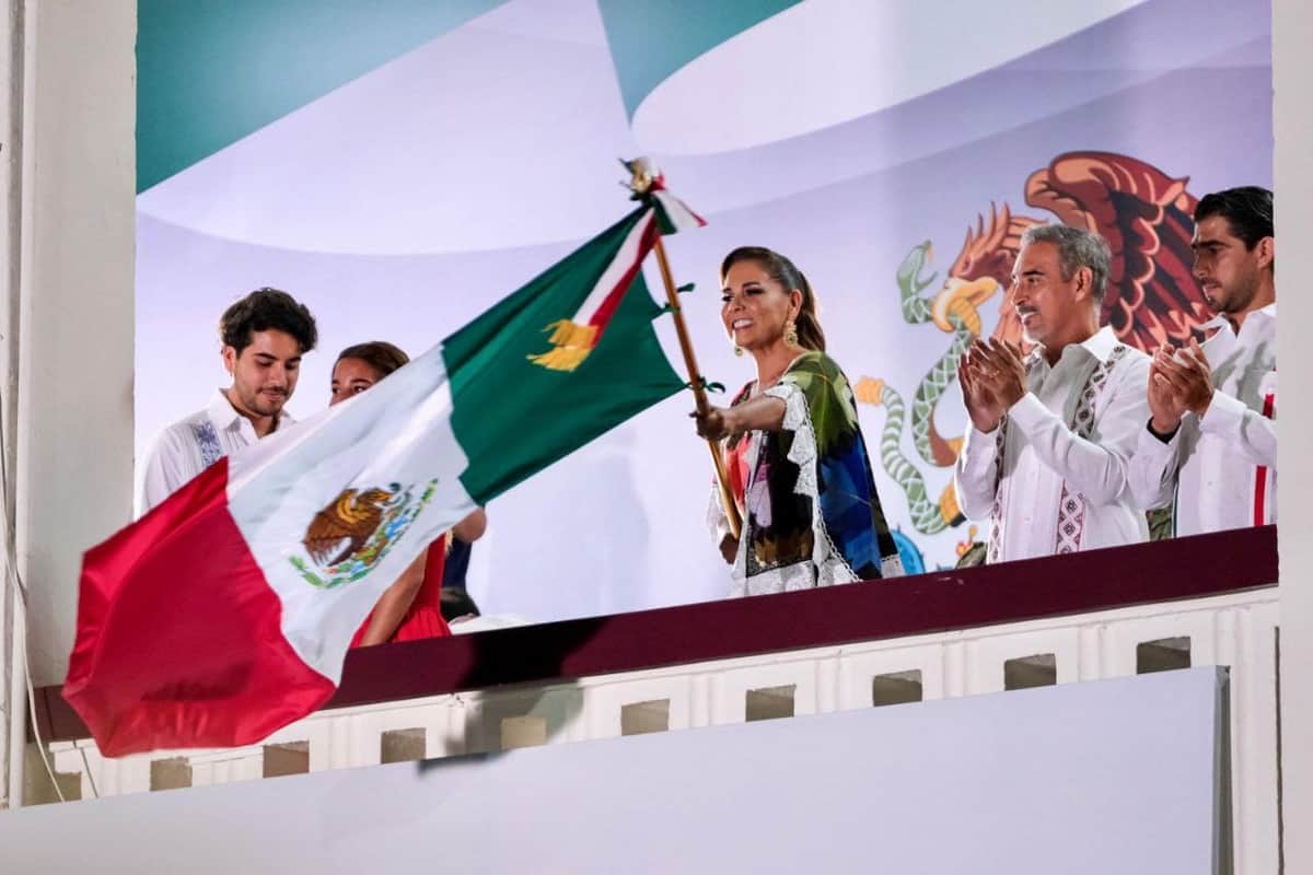 Miles de quintanarroenses celebran el Grito de Independencia junto a Mara Lezama en Chetumal
