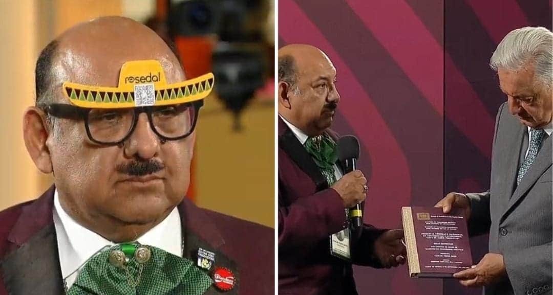 Video: Lord Molécula regala a AMLO copia de su tesis de maestría; dice que estudió gracias a él