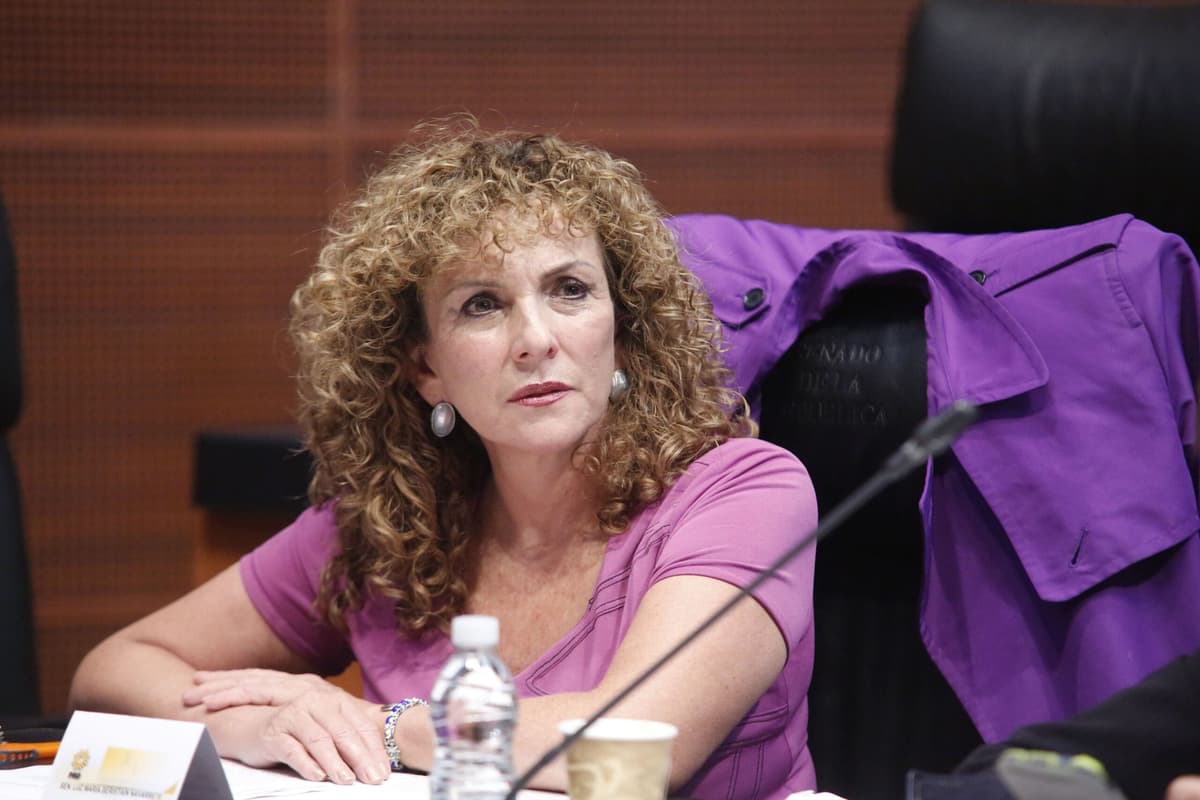 Luz María Beristain abandona QRoo para irse a Yucatán; la integra “Huacho” a su gabinete