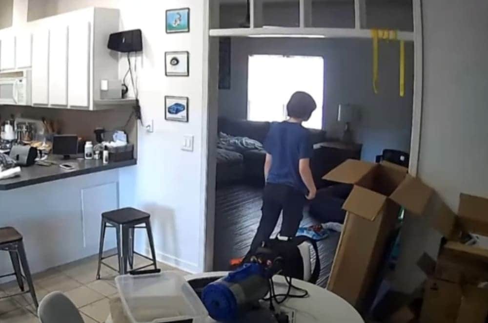 Video: Adolescente mató a su mamá e hirió a su padrastro en Estados Unidos