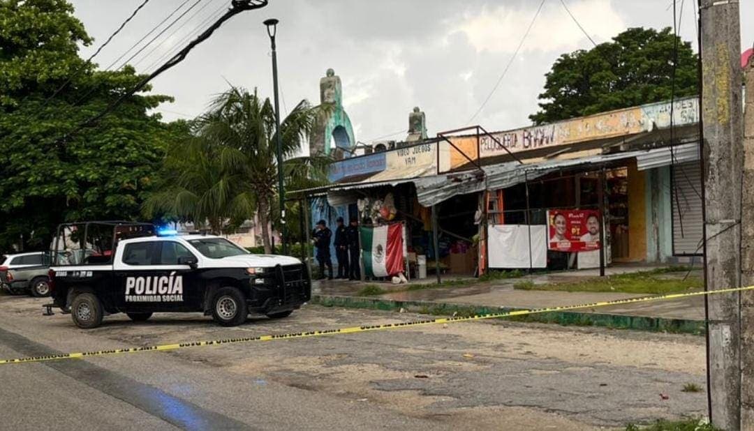Atacan a una adulta mayor en el mercado Chetumalito de Cancún, al parecer por cobro de piso