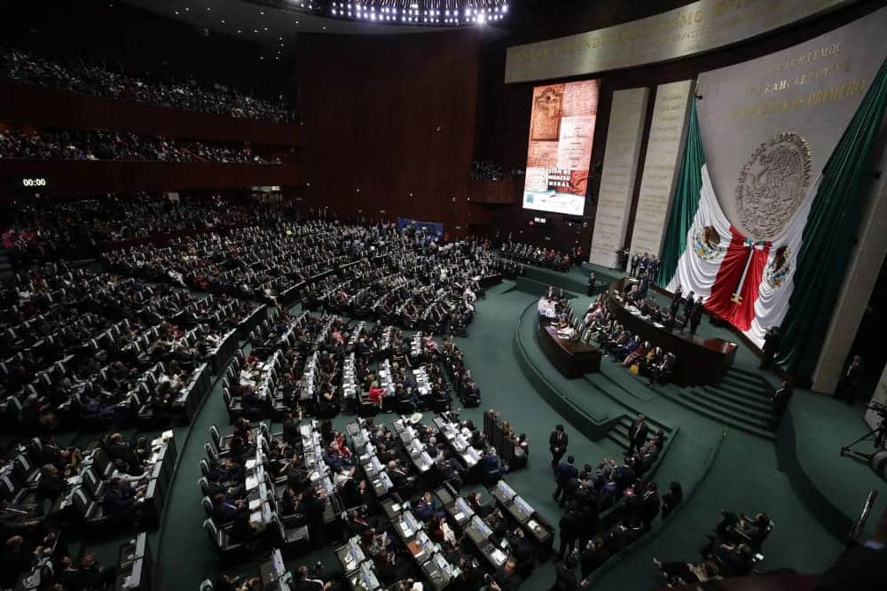 Diputados aprueban reforma de alzas salariales por encima de la inflación