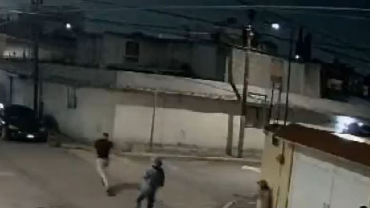 Video: Asaltan a pareja en Edomex; sujeto huye y abandona a su novia