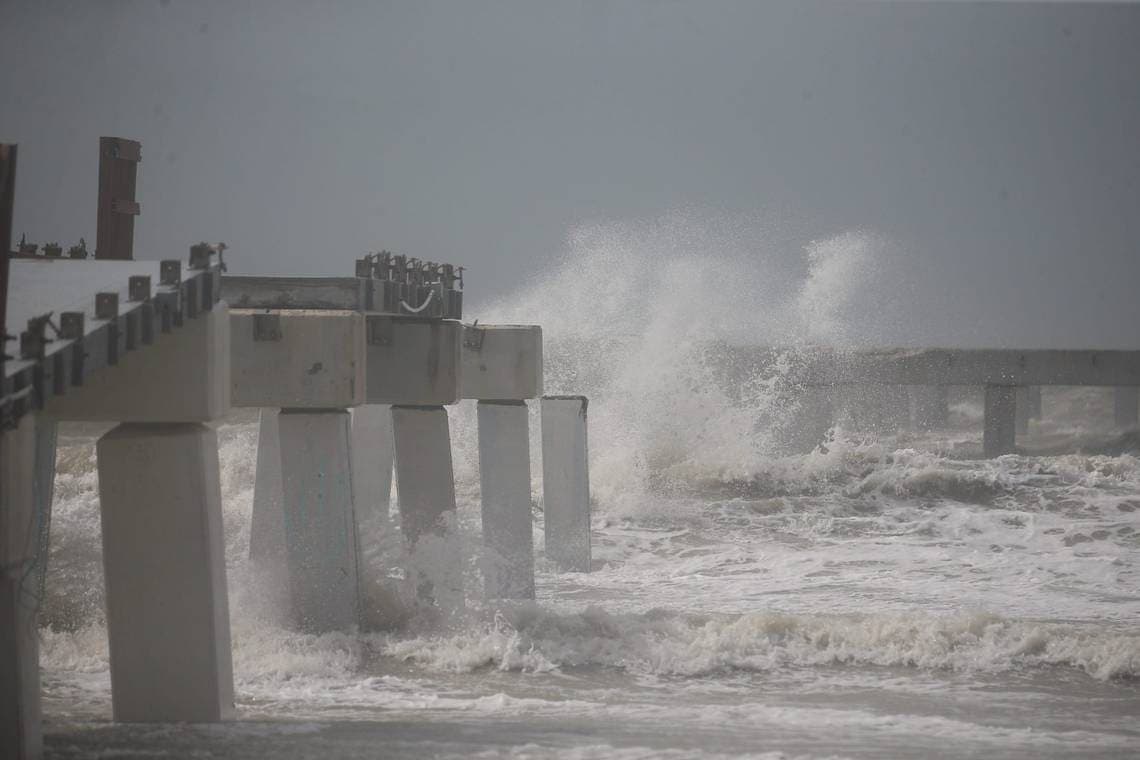 Helene se convierte en huracán "extremadamente peligroso" de categoría 4