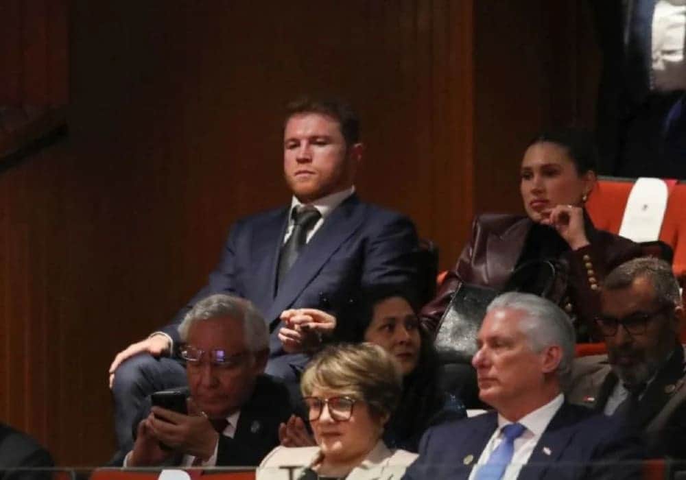 Saúl "Canelo" Álvarez asiste a la toma de posesión de Claudia Sheinbaum