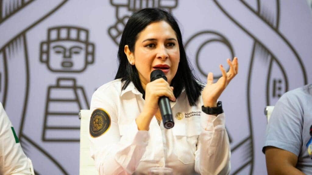 Estefanía Mercado atiende contingencia heredada por acumulación de basura en Solidaridad