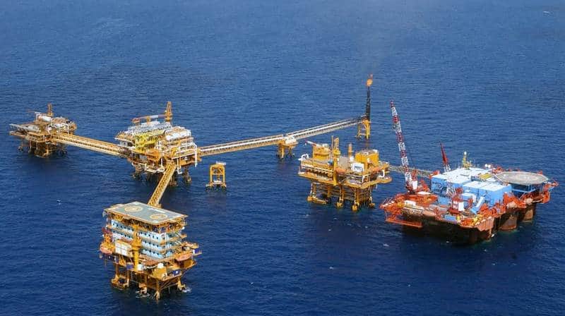 Diputados modifican reforma energética de AMLO; privados sí podrán extraer petróleo