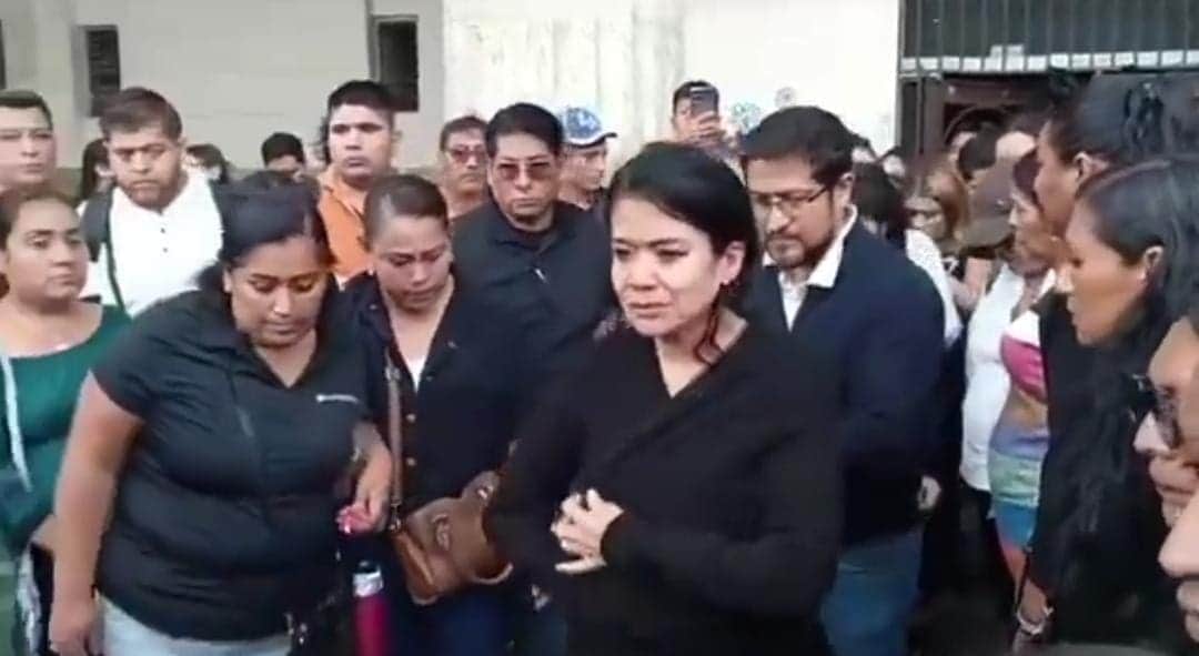 Video: Corren a exalcaldesa de Chilpancingo de velorio de Alejandro Arcos; es quien se reunió con narcos