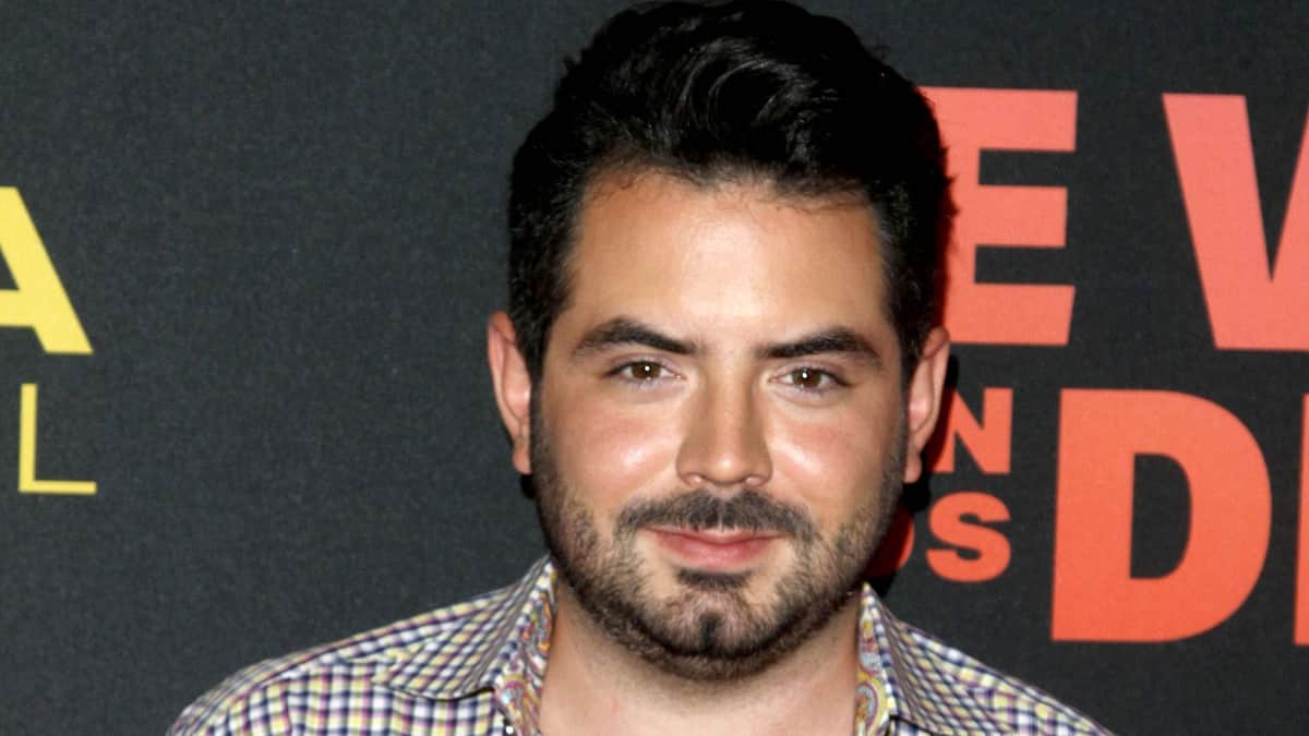 José Eduardo Derbez le contesta a su padre tras las acusaciones hacia Victoria Ruffo