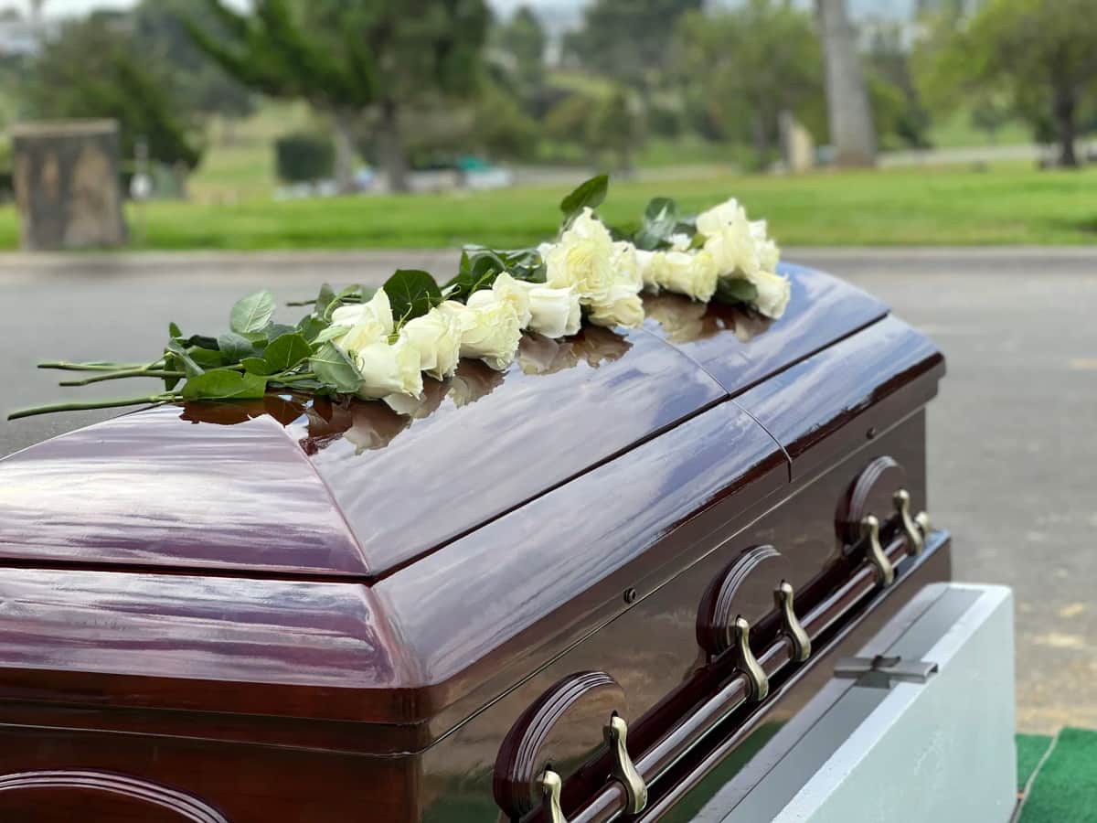 Familia se entera por TikTok que funeraria envió el cadáver de su madre a otro país