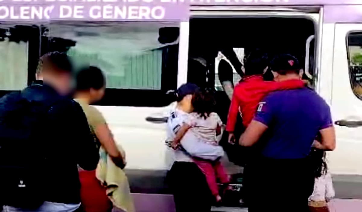 Rescatan a cuatro niños abandonados; deambulaban en Villas Otoch Paraíso, en Cancún