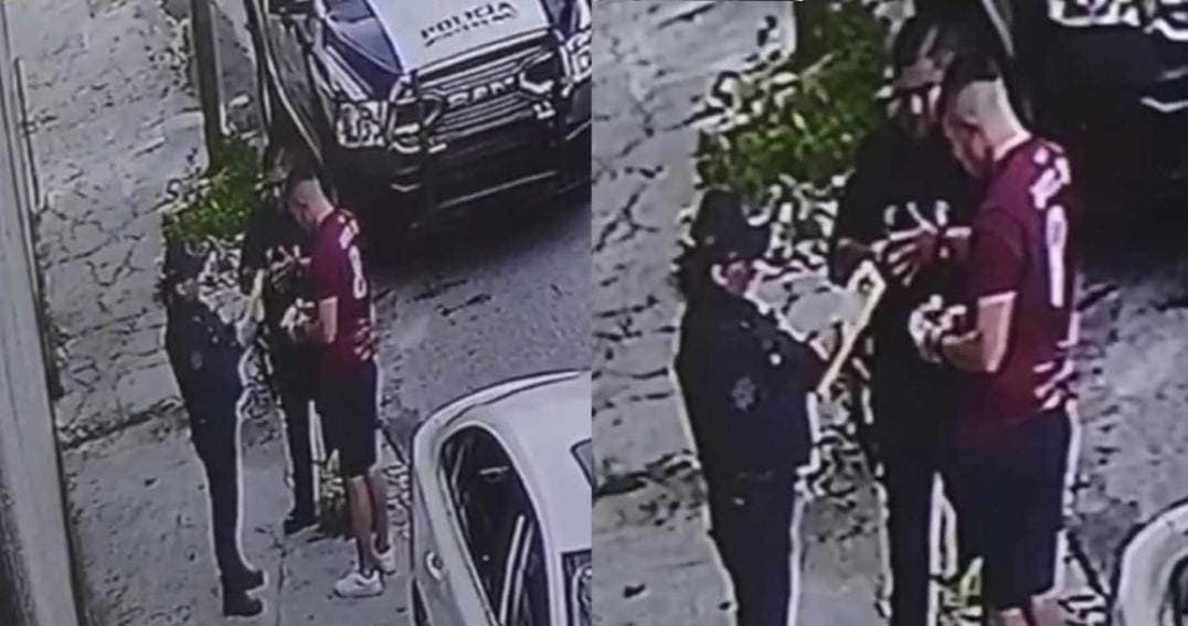 Video: Suspenden a policías de Cancún que fueron captados recibiendo un soborno