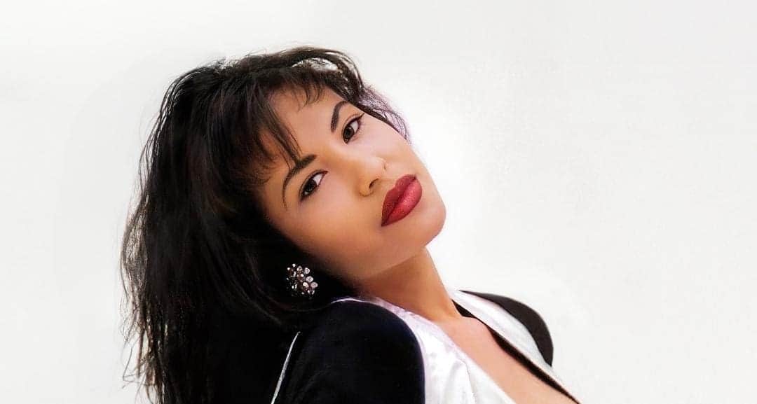 Video: En busca del voto latino, Joe Biden otorga medalla póstuma a Selena Quintanilla