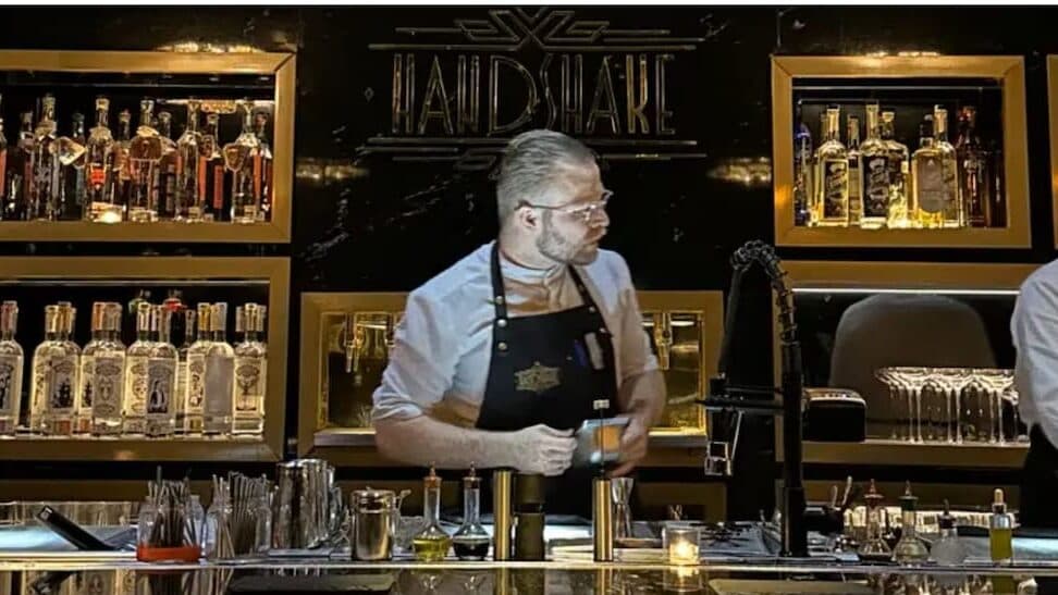 Reconocen a bar mexicano Handshake Speakeasy como el mejor del mundo en 2024