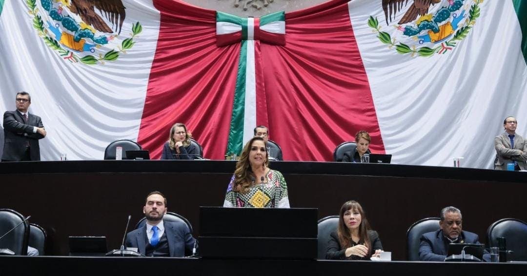 Asiste Mara Lezama a sesión solemne en la Cámara de Diputados por los 50 años de Quintana Roo