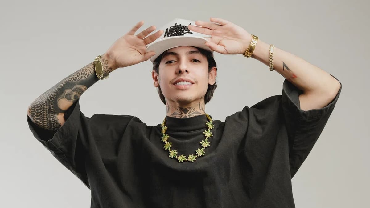 Natanael Cano debuta en la moda con su marca de ropa “Non Culpa”