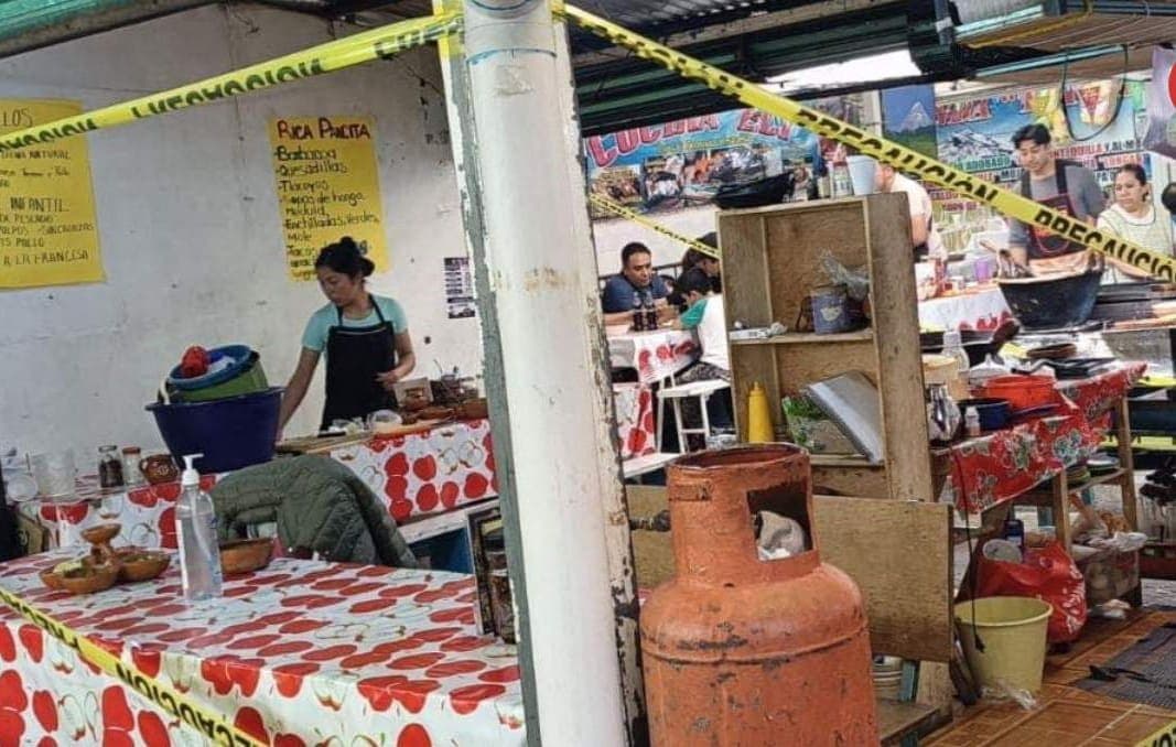 Cae caldo hirviendo en bebé de cuatro meses en mercado de Edomex; familiares exigen justicia