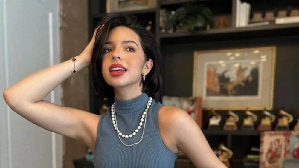 Juntan casi 400 mil firmas para que le retiren el reconocimiento de "Mujer del Año" a Ángela Aguilar