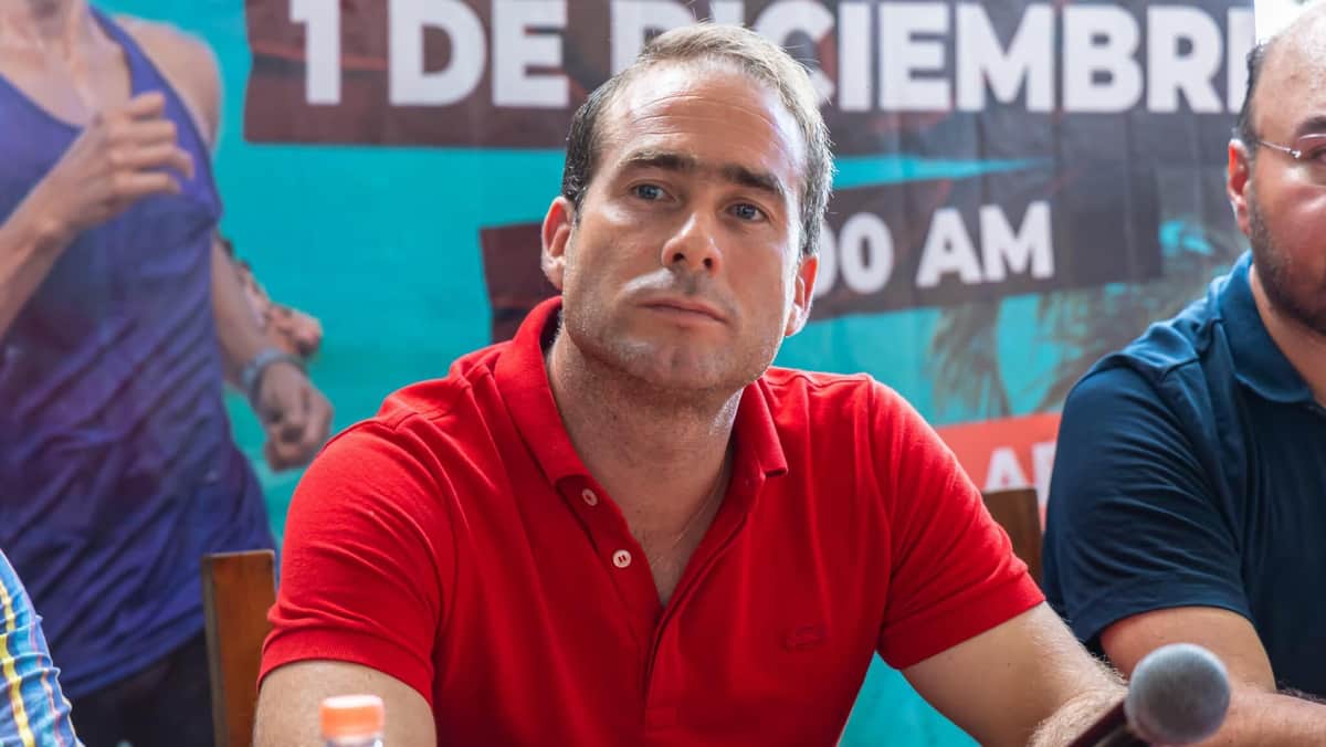 Diego Castañón presenta de manera oficial el medio maratón Tulum 2024