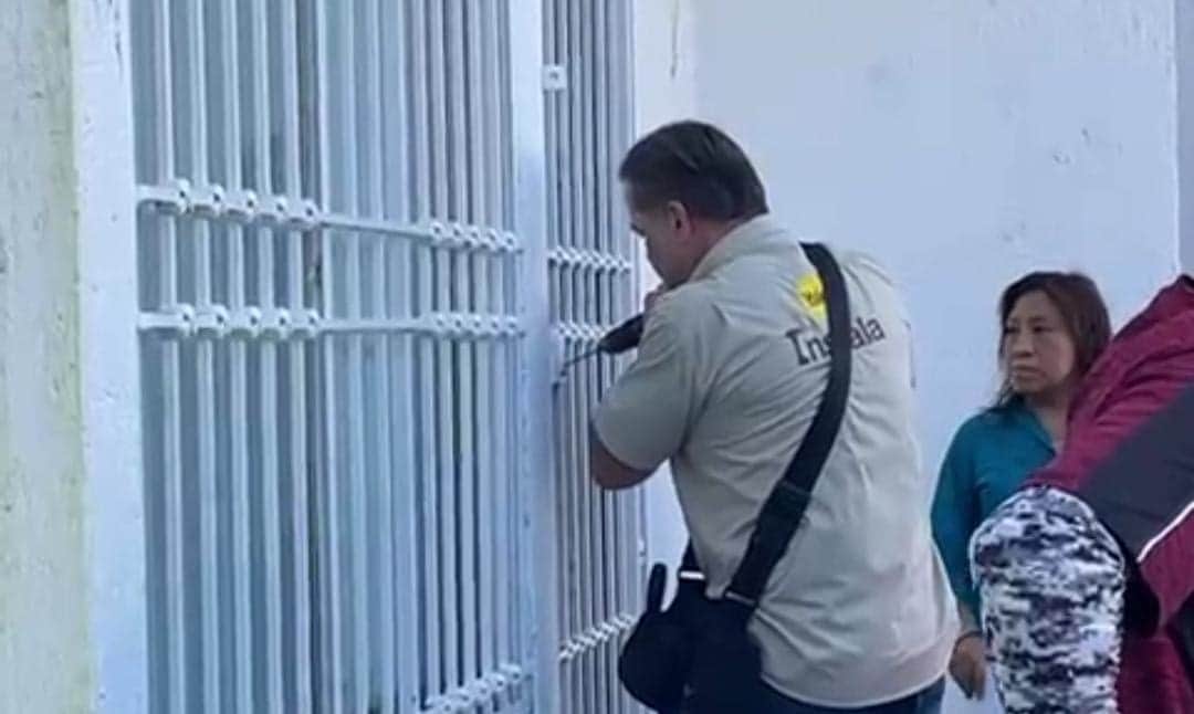 Desalojan a más de 20 familias de Cancún por no acreditar la propiedad de sus departamentos