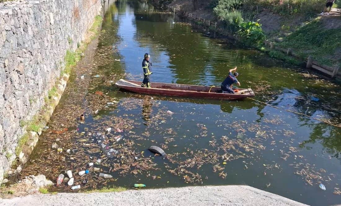 Fallece menor ahogado tras caer a un canal de aguas negras en Iztapalapa, CDMX