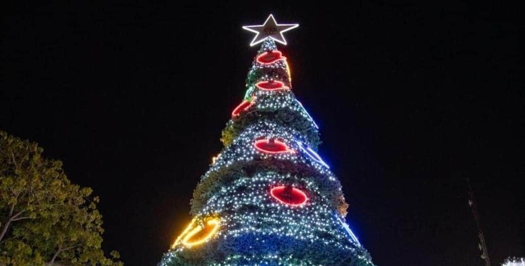 Invita Estefanía Mercado al encendido de luces en la Quinta Avenida y al desfile navideño en Playa del Carmen