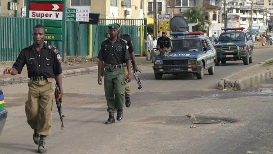 Video: Mueren 35 niños por una estampida durante una feria escolar en Nigeria