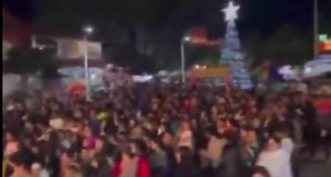 Video: Habitantes de Michoacán agradecen a "El Mencho" y al CJNG por entrega de juguetes de Navidad