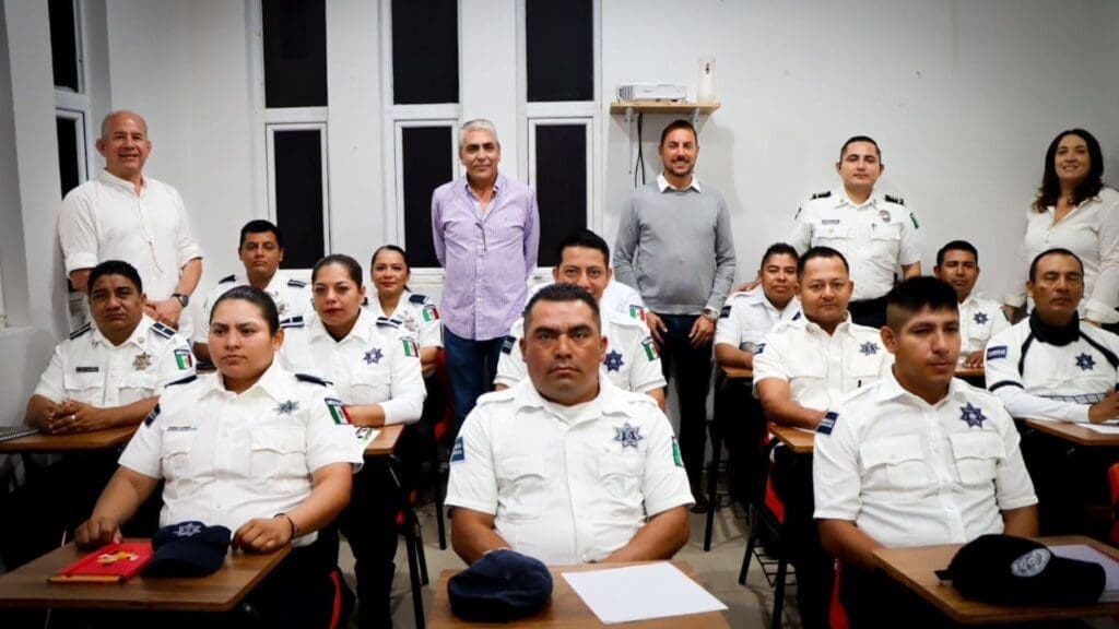 Incorporará Gobierno de Solidaridad el idioma inglés a la formación inicial de policías
