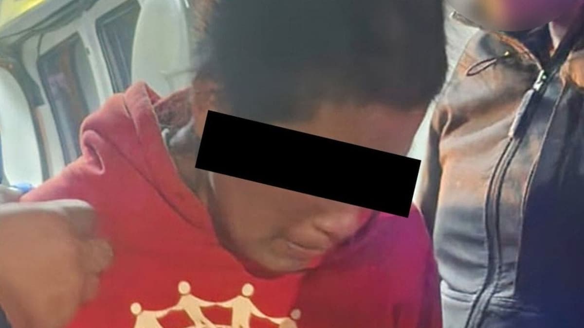 VIDEO: Mujer amenaza a comensales en cafetería de CDMX